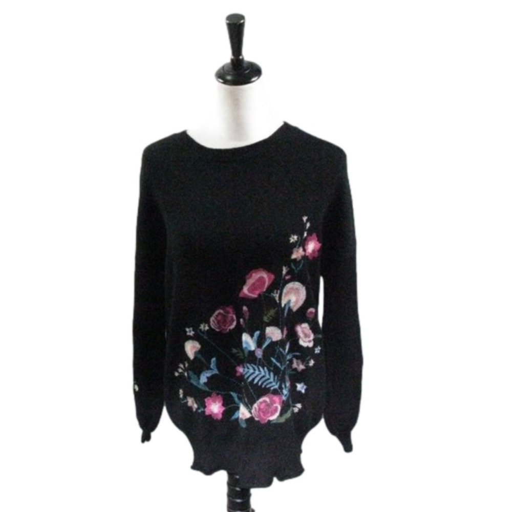 Pixley Boho Black Floral Embroidered Sweater Size Small
